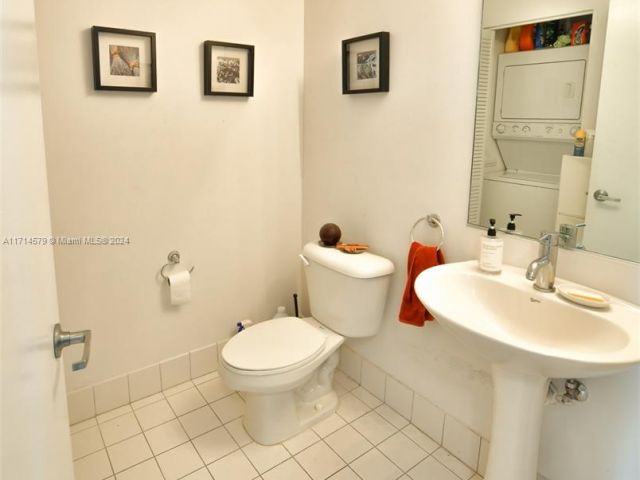 Apartment for sale  Unit #2511 - photo 5634929