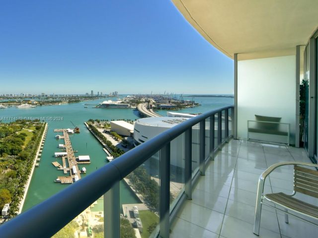 Apartment for sale  Unit #2511 - photo 5634938