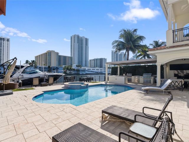 Home for rent at 1555 Windjammer Way - photo 5711360