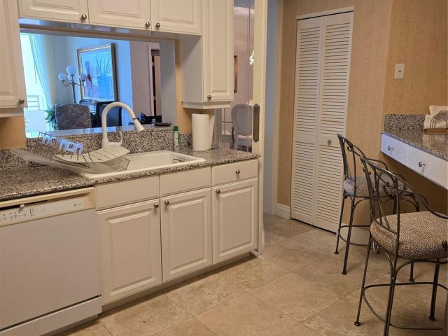 Apartment for sale  Unit #2110 - photo 5744662