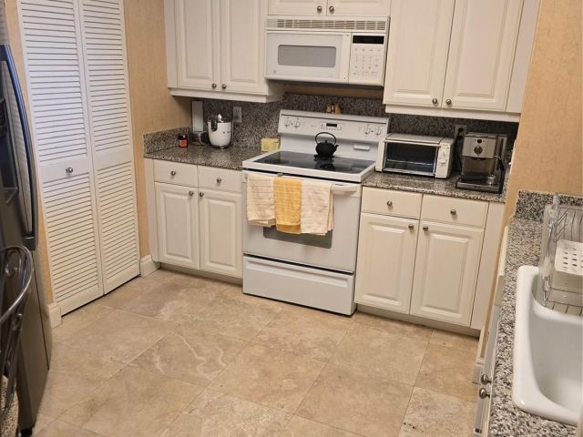 Apartment for sale  Unit #2110 - photo 5744663