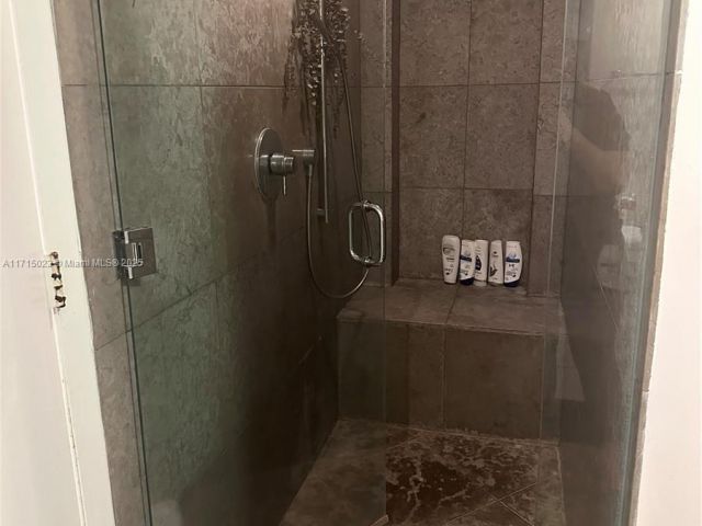 Apartment for sale  Unit #3204 - photo 5613983