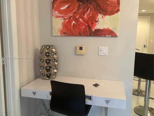 Apartment for sale  Unit #3204 - photo 5613987