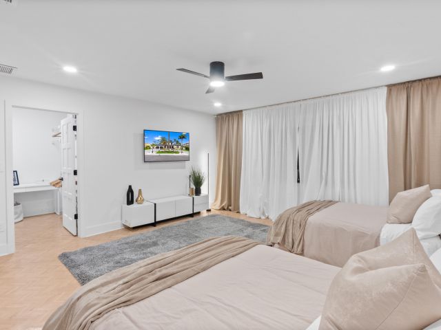 Home for rent at 516 Royal Plaza Drive - photo 6233991