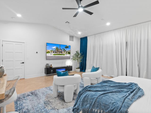 Home for rent at 516 Royal Plaza Drive - photo 6233996