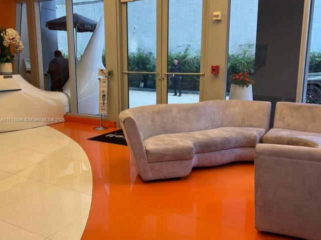 Apartment for sale  Unit #1703 - photo 5619190