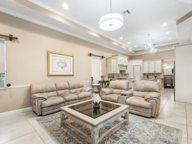 Home for rent at 11538 Persimmon Boulevard - photo 6506534