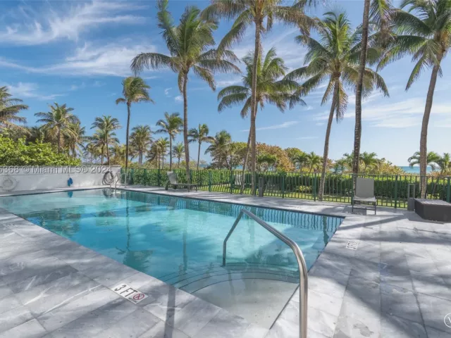 2-bedroom condo for rent in Surfside - 9195 Collins Ave 1103 - MondialRealty