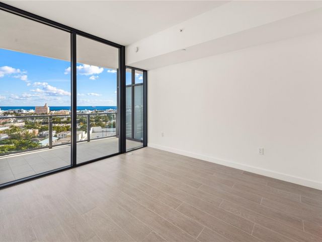 Apartment for sale  Unit #1608 - photo 5693194