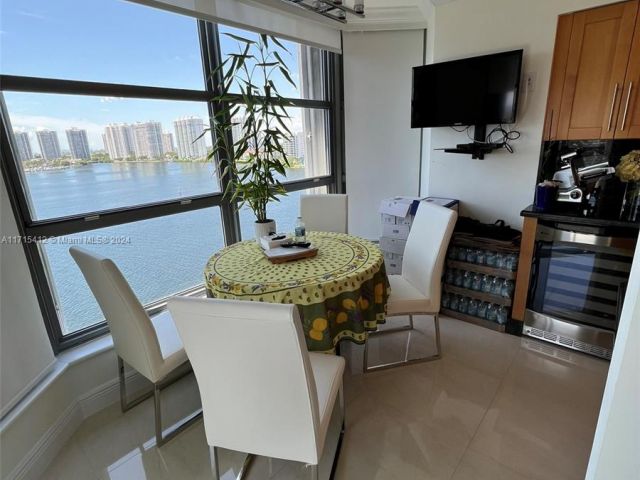 Apartment for sale  Unit #1215 - photo 5689926