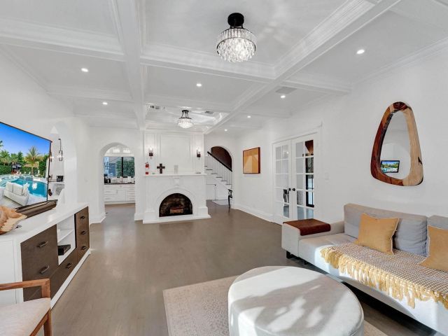 Home for rent at 614 POINCIANA - photo 5760925