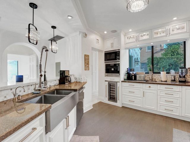 Home for rent at 614 POINCIANA - photo 5760933