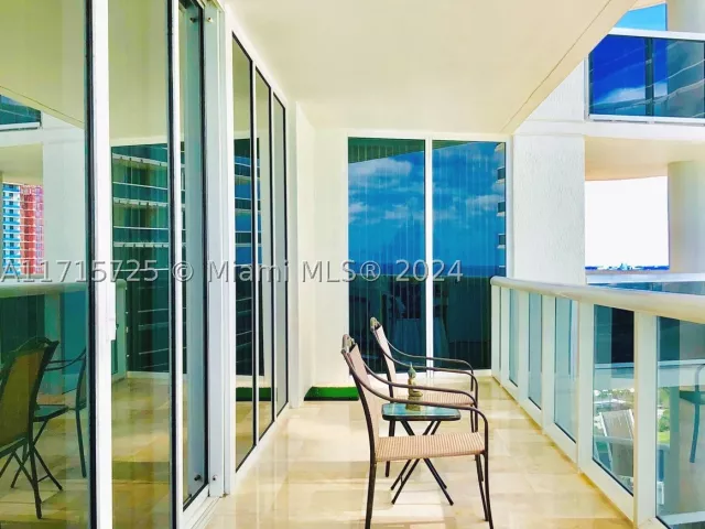 2-bedroom condo for rent in Hallandale Beach - 1850 S Ocean Dr 3310 - MondialRealty