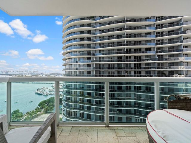 Apartment for rent  Unit #2211 - photo 5924235