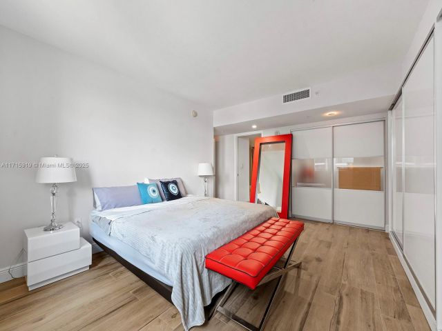 Apartment for rent  Unit #2211 - photo 5924242