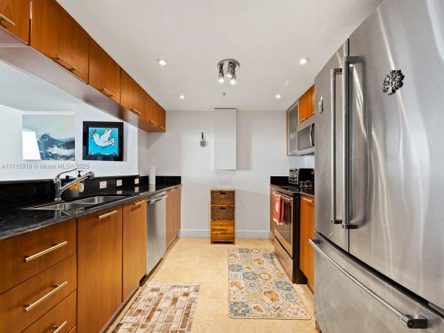 Apartment for rent  Unit #2211 - photo 5924244