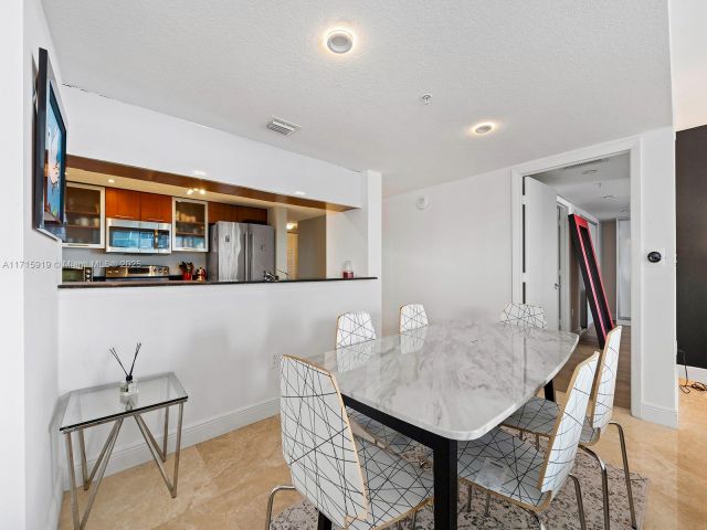 Apartment for rent  Unit #2211 - photo 5924247