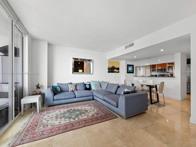 Apartment for rent  Unit #2211 - photo 5924250