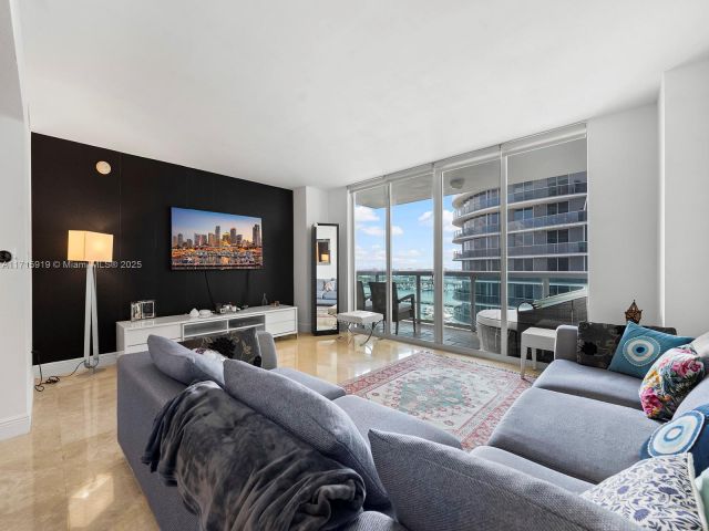 Apartment for rent  Unit #2211 - photo 5924252