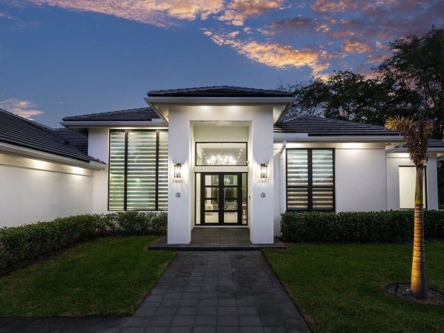 Home for sale at 17607 Bocaire Place - photo 5835122