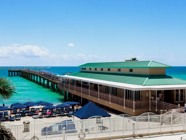 1-bedroom condo for rent in Sunny Isles Beach - 16699 Collins Ave 2405 - MondialRealty