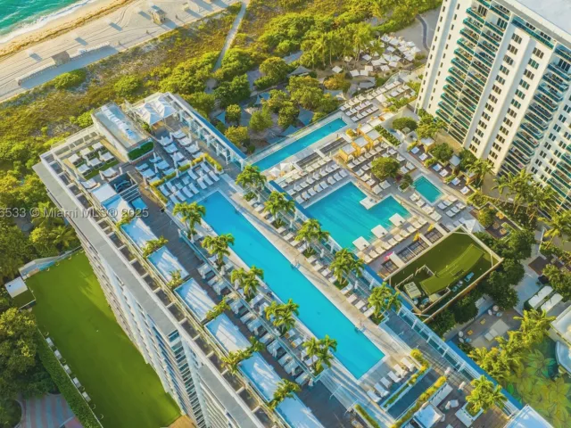 3-bedroom condo for rent in Miami Beach - 102 24th St 1540 - MondialRealty