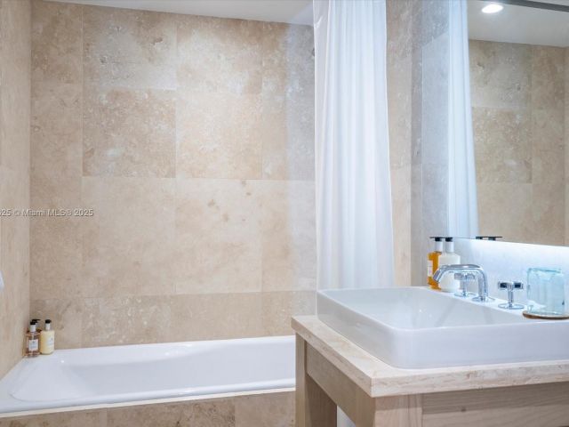 Apartment for rent  Unit #1413 - photo 6230704