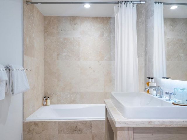 Apartment for rent  Unit #1413 - photo 6230705