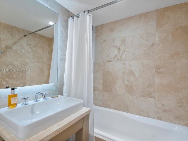 Apartment for rent  Unit #1413 - photo 6230707