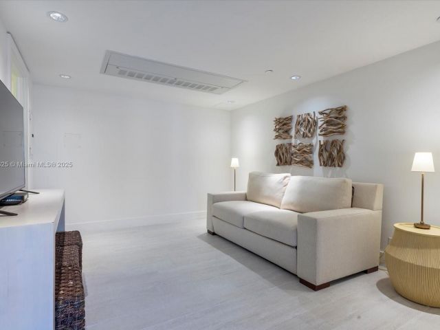 Apartment for rent  Unit #1413 - photo 6230710