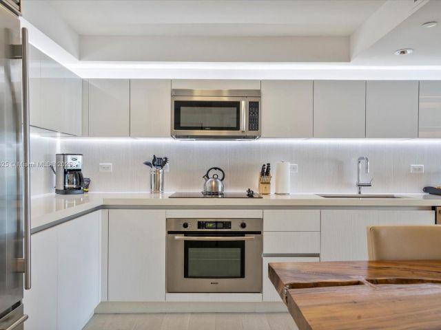 Apartment for rent  Unit #1413 - photo 6230714