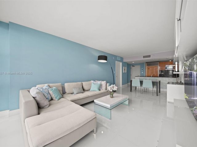 Apartment for sale  Unit #1214 - photo 5683734