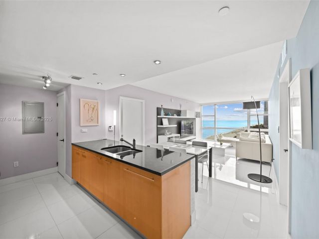 Apartment for sale  Unit #1214 - photo 5683739