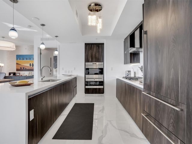 Apartment for sale  Unit #1203 - photo 5713113