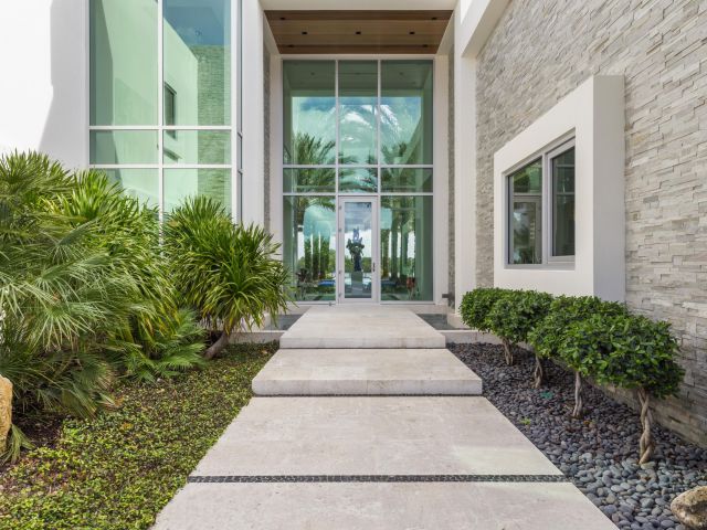 Home for sale at 7810 S Flagler Drive - photo 5751358