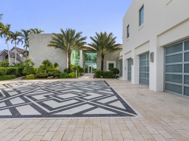 Home for sale at 7810 S Flagler Drive - photo 5751363