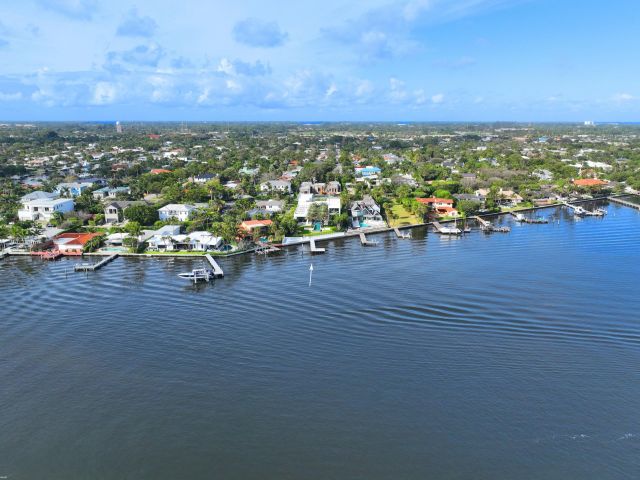 Home for sale at 7810 S Flagler Drive - photo 5751372