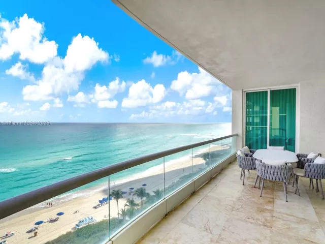 Apartment for rent  Unit #1004 - photo 5665867