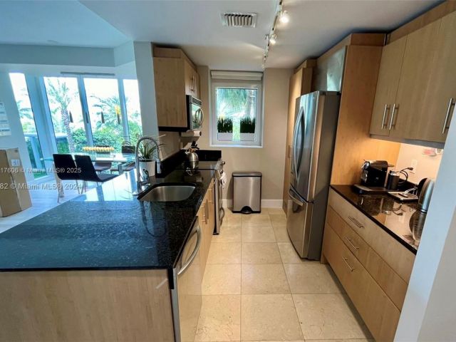 Apartment for sale  Unit #331 - photo 5583577