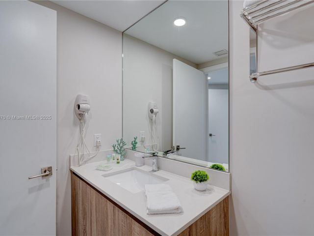 Apartment for sale  Unit #N-717 - photo 5686716