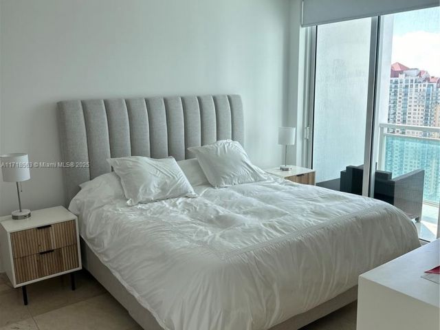 Apartment for sale  Unit #3505 - photo 5798601