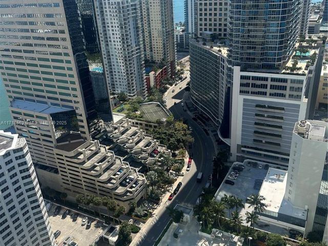 Apartment for sale  Unit #3505 - photo 5798612