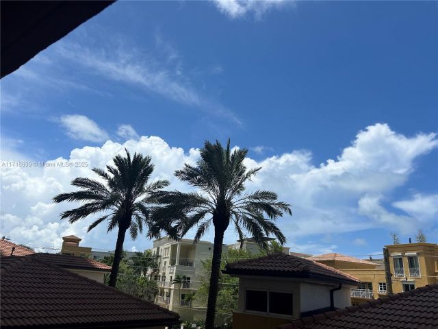 Apartment for sale  Unit #303 - photo 6918180