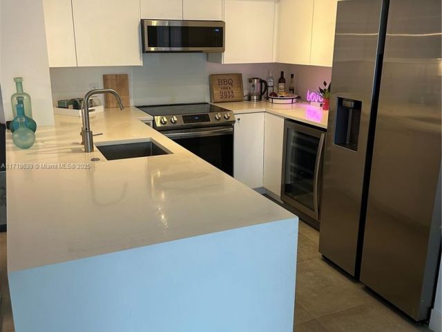 Apartment for sale  Unit #303 - photo 6918193