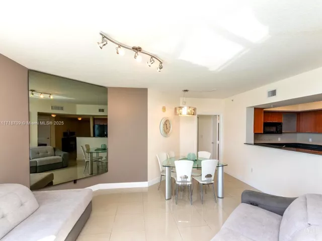 2-bedroom condo for sale in Sunny Isles Beach - 16699 Collins Ave 1709 - MondialRealty