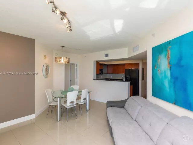 2-bedroom condo for sale in Sunny Isles Beach - 16699 Collins Ave 1709 - MondialRealty