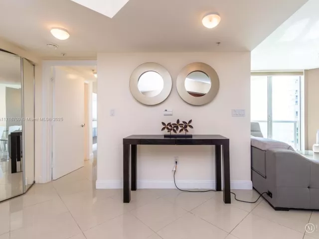 2-bedroom condo for sale in Sunny Isles Beach - 16699 Collins Ave 1709 - MondialRealty