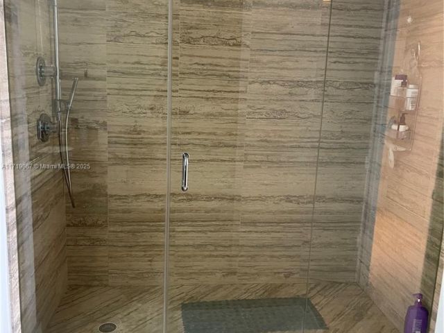 Apartment for sale  Unit #2605 - photo 5871397