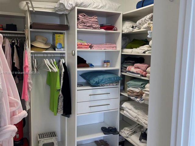 Apartment for sale  Unit #2605 - photo 5871399