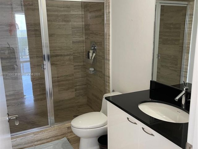 Apartment for sale  Unit #2605 - photo 5871400